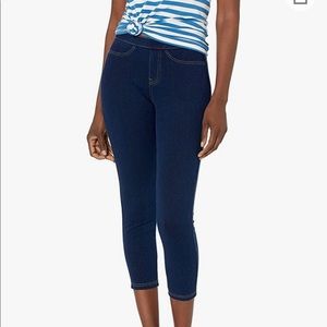 NO NONSENSE lightweight pull-on stretch denim capri legging